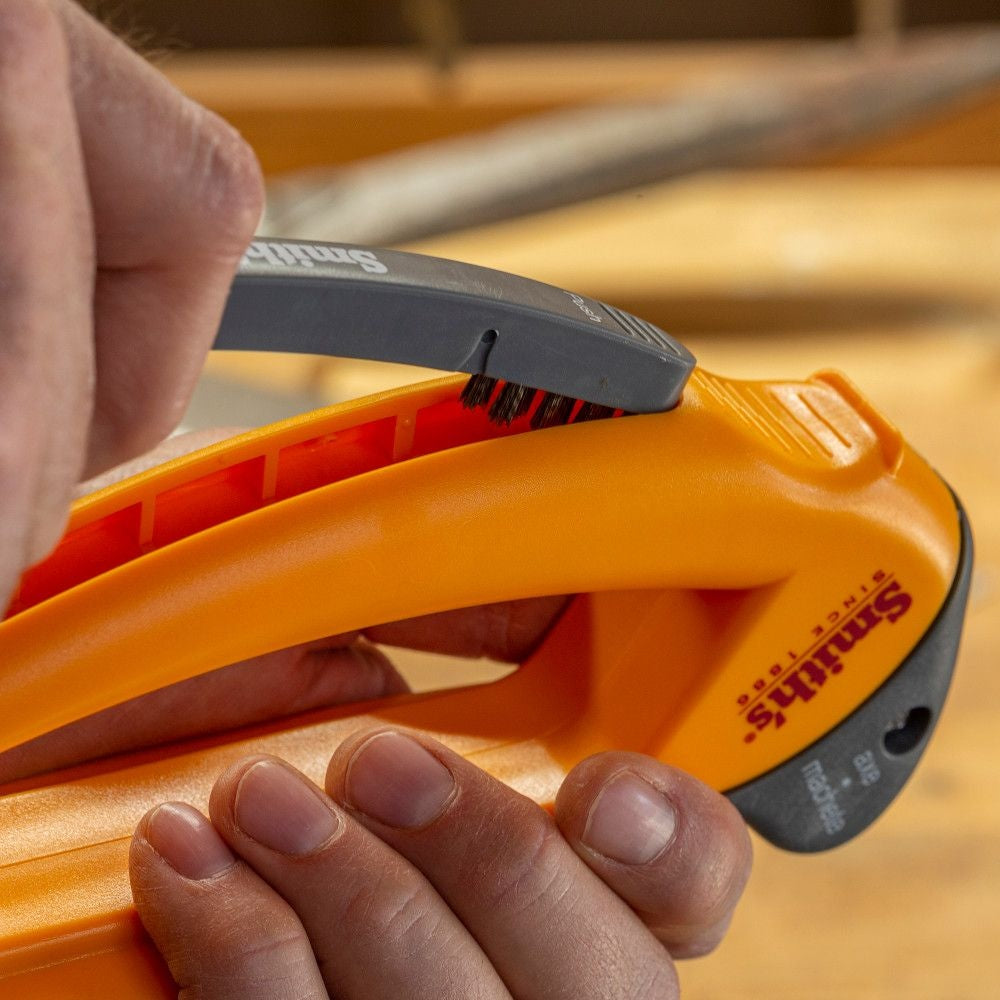 Smiths Axe and Machete Hand Sharpener with Soft-Grip Handle